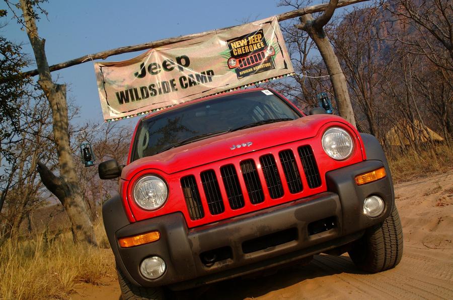 Jeep Cherokee 2002 года  (фото 71 из 130)